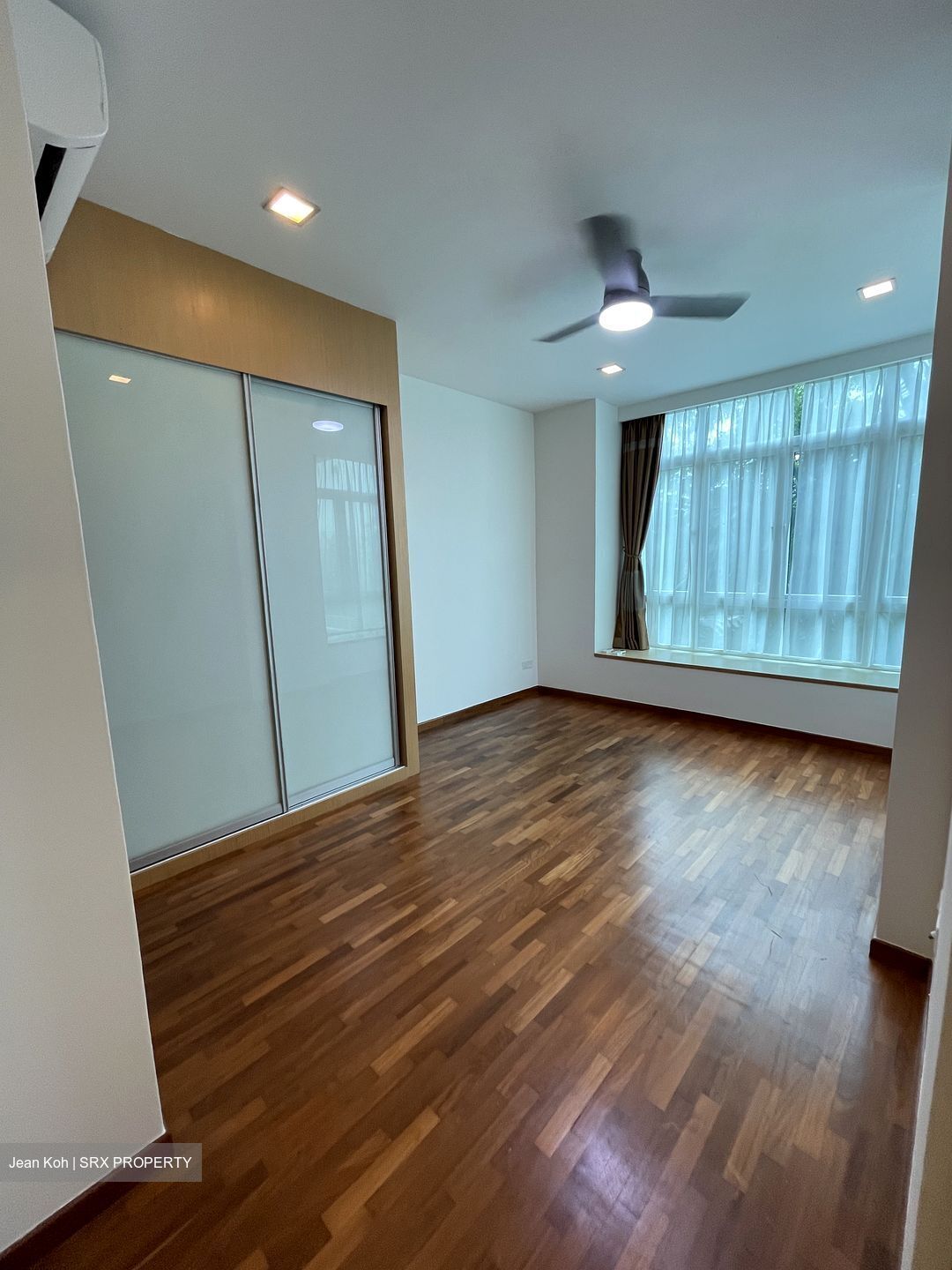 East Signature (D15), Apartment #541492691